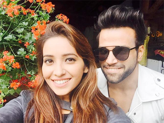 Asha Negi, Rithvik Dhanjani