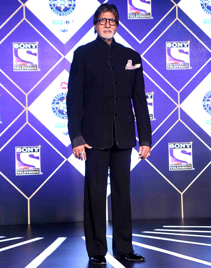 Kaun Banega Crorepati Host Amitabh Bachchan's Blue Pantsuits On His  Birthday - Boldsky.com