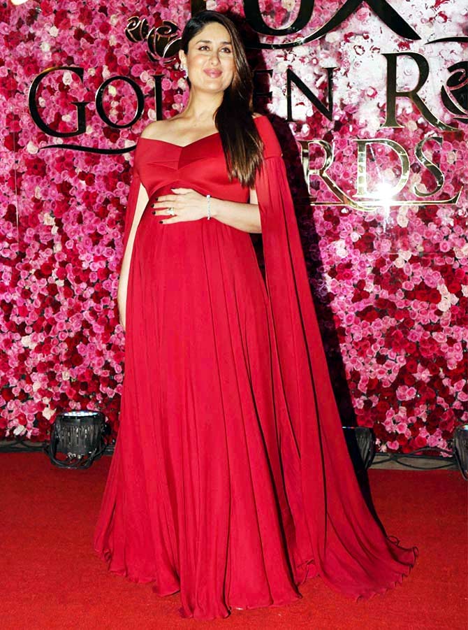 Kareena Kapoor Khan slaying it at Lux Golden Rose Awards! | Fashionmate |  Latest Fashion Trends in India