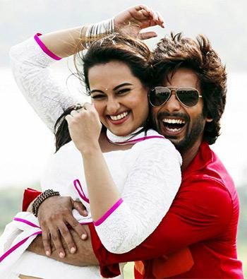 Shahid Kapoor and Sonakshi Sinha in R... Rajkumar