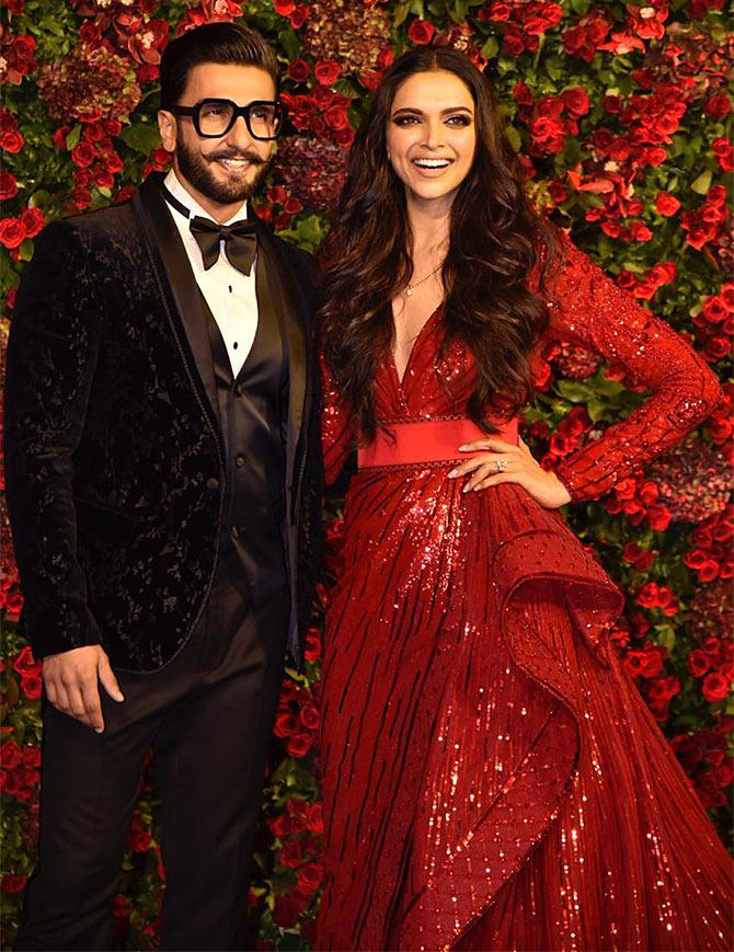 When Deepika made Ranveer Singh look like a Red Velvet cup cake – Dumkhum®