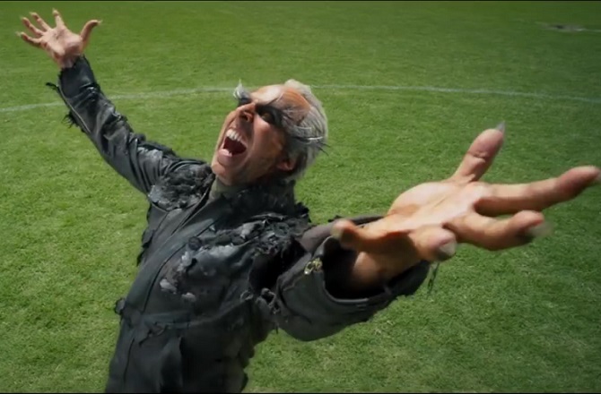 Akshay Kumar in a scene from the 2.0 trailer.