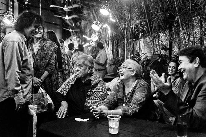 Ustad Zakir Hussain, Shashi Kapoor, Nafisa Ali, Randhir Kapoor