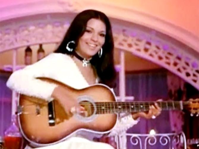 Zeenat Aman in Yaadon Ki Baarat