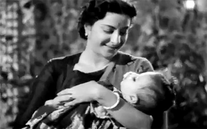 Nargis in Lajwanti