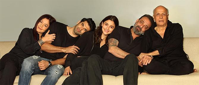 Mahesh Bhatt, right, with, from left, Pooja Bhatt, Aditya Roy Kapur, Alia Bhatt and Sanjay Dutt