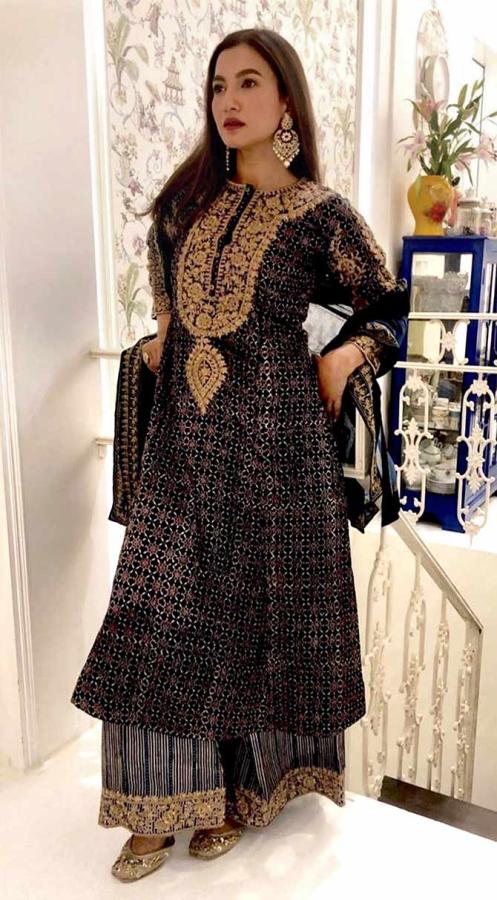 PIX: Pooja, Bhumi, Mouni stun in lovely Eid outfits! - Rediff.com movies