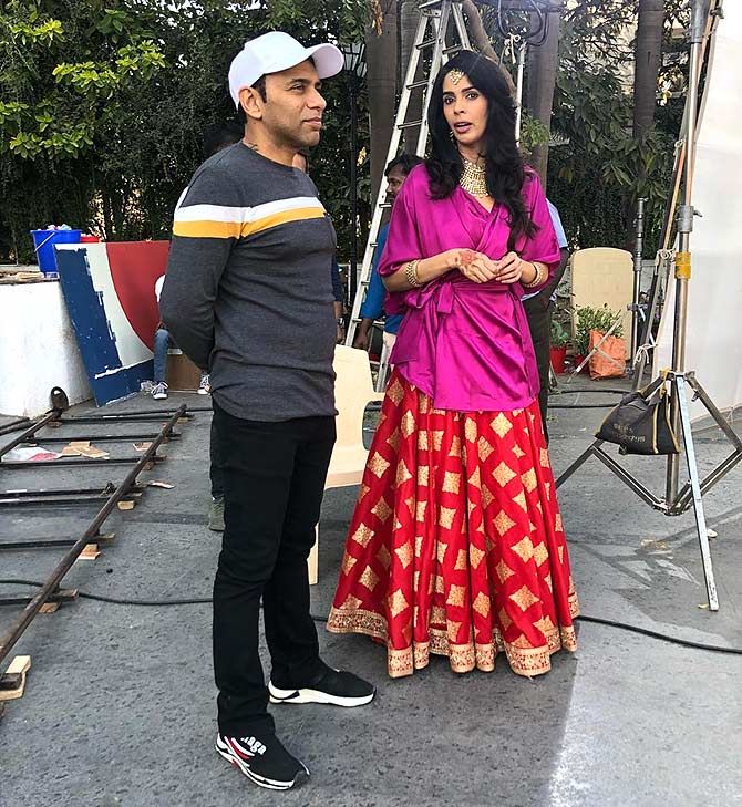 Mallika with Director Farhad Samji on the sets of Booo Sabki Phategi. Photograph: Kind courtesy Mallika Sherawat/Instagram