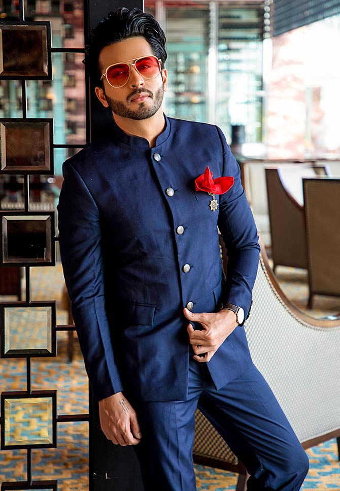 Kundali Bhagya's Manit Joura bids adieu to Dheeraj Dhoopar as he exits the  show; says 'Don't think anyone could have done justice to Karan Luthra' -  Times of India