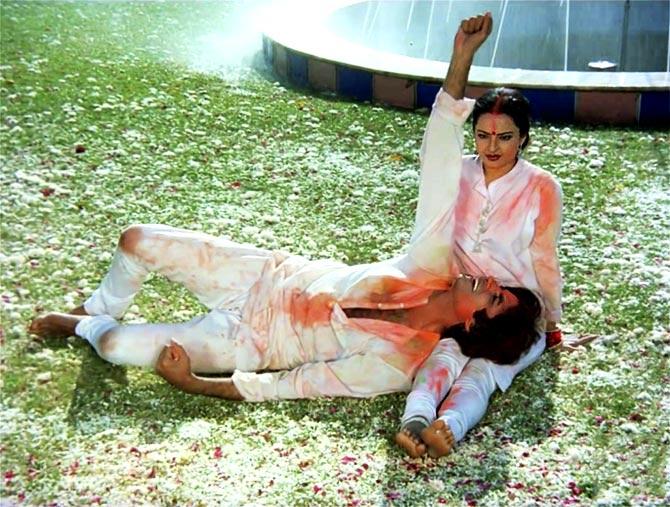 Amitabh Bachchan and Rekha in Silsila