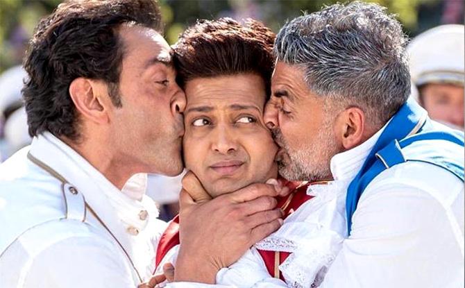 The Housefull 4 Review