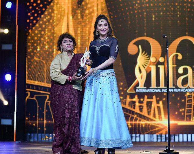 Image result for Saroj Khan and Jagdeep in iifa