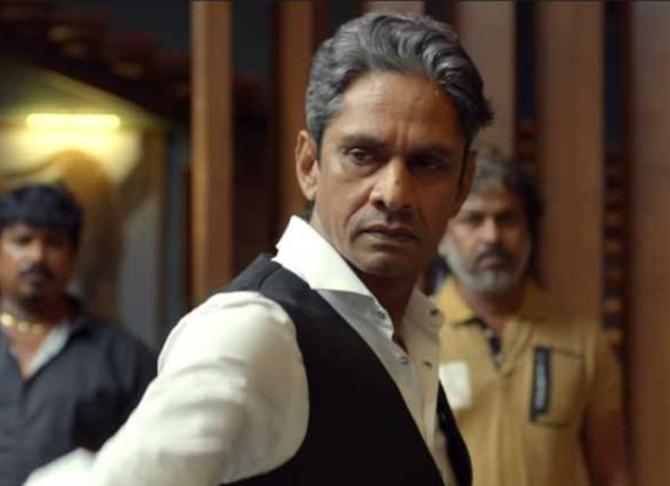 Vijay Raaz in Lootcase 