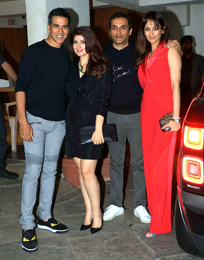 Video: Watch Akshay-Twinkle party with Sonali Bendre - Rediff.com movies