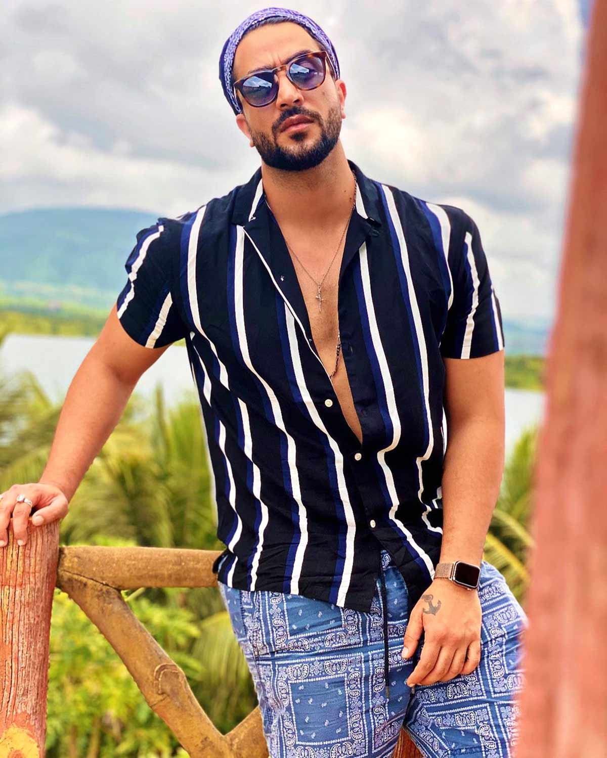 Bigg Boss Aly Goni About Air India: Aly Goni SLAMS Air India, 'Worst  Business Class, Tooti Hui Seats' | TV News, Times Now