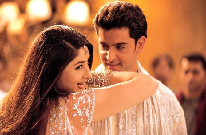 Who does Kareena look best with? - Rediff.com movies