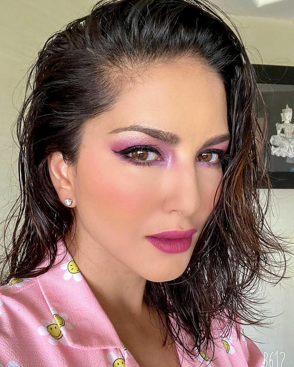 Like Sunny Leone's STUNNING EYES? - Rediff.com movies