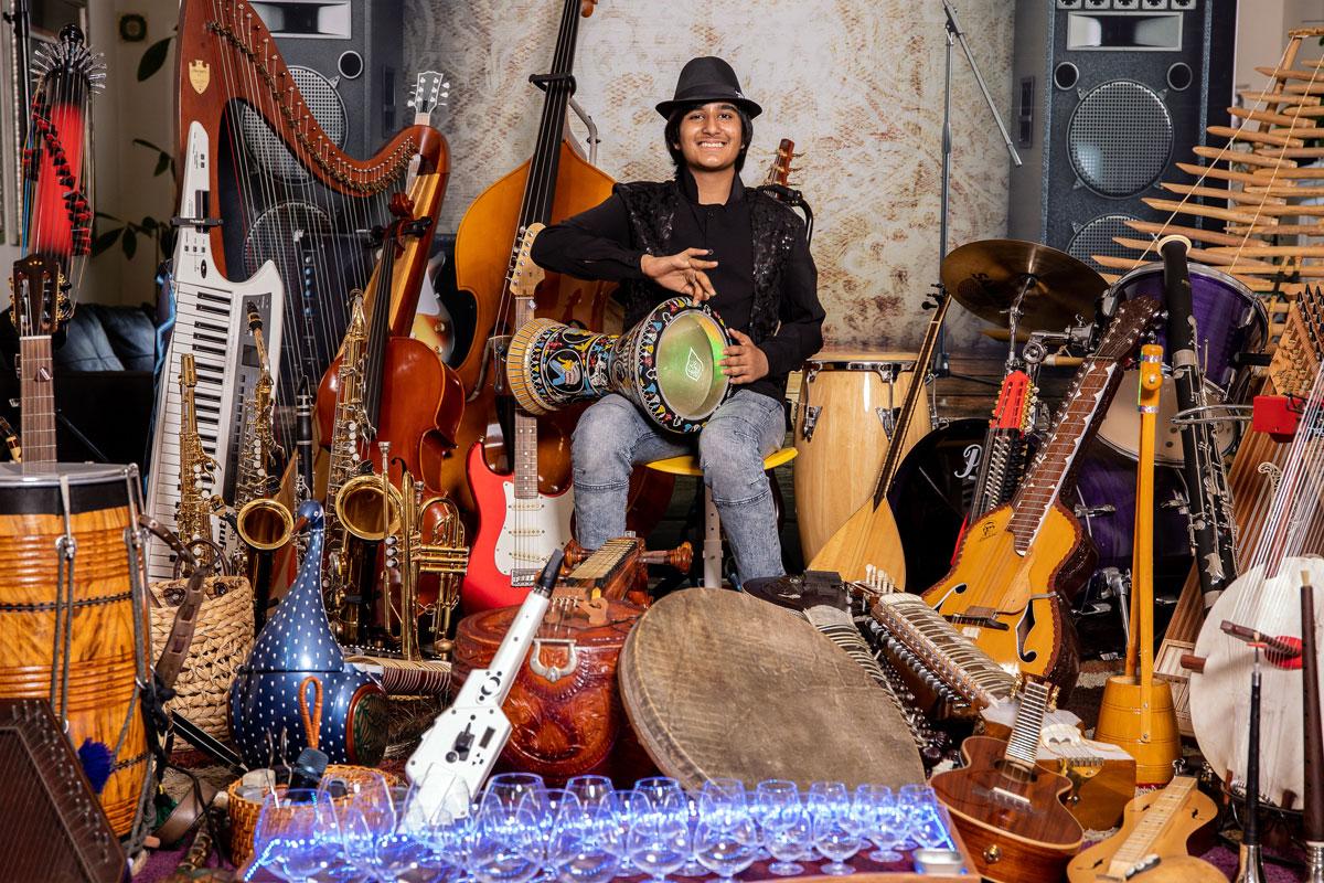 This World Record Holder Learned To Play 107 Instruments All By Himself