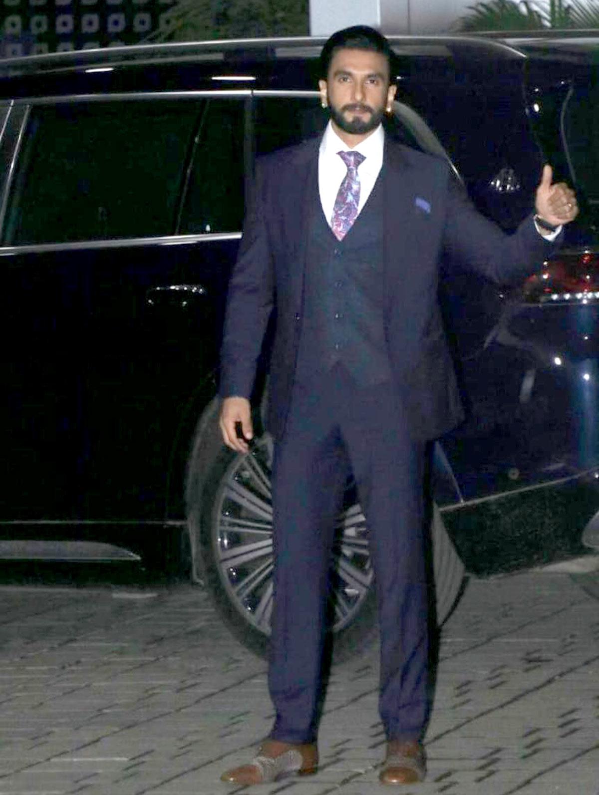 Like Ranveer's Airport Look? - Rediff.com