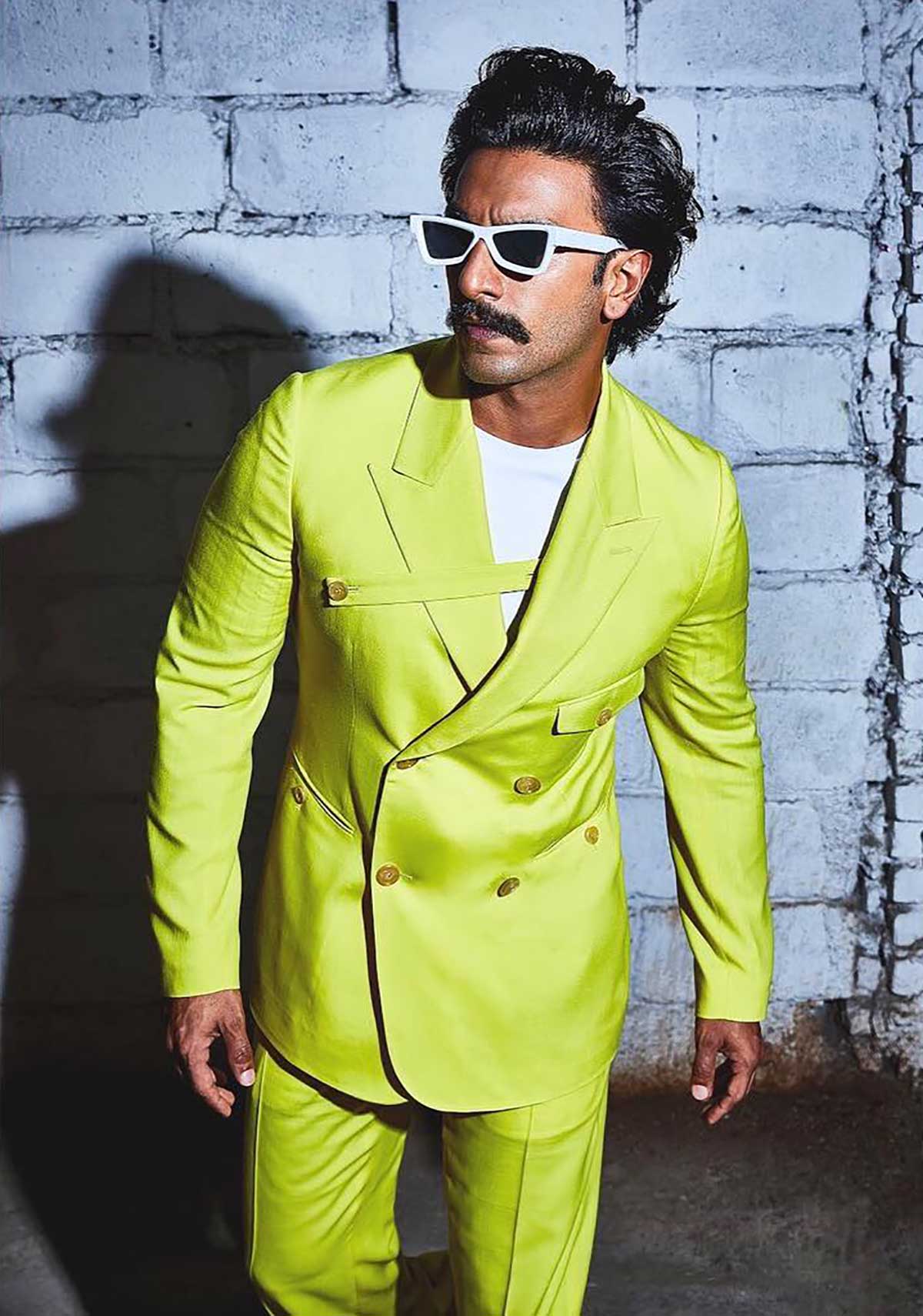 Ranveer Singh Looks Dashing! - Rediff.com