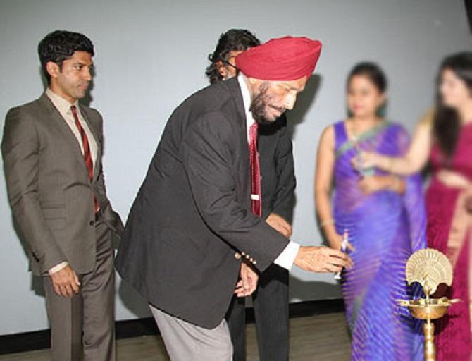 Milkha Singh and Farhan Akhtar