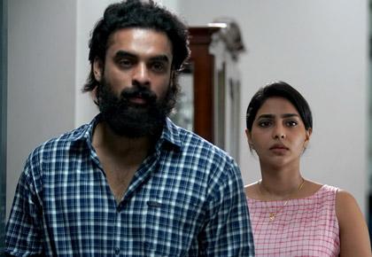 Kaanekkaane Review