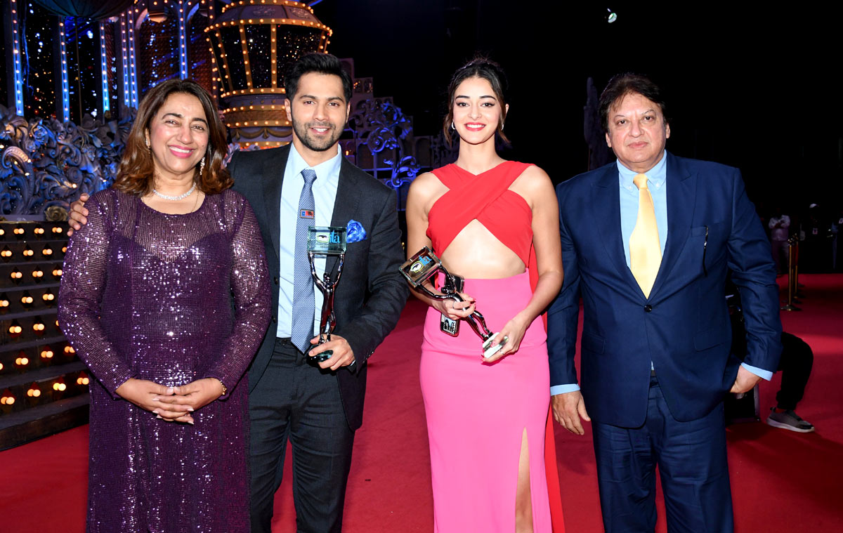 Ananya-Varun Win Big at ITA Awards
