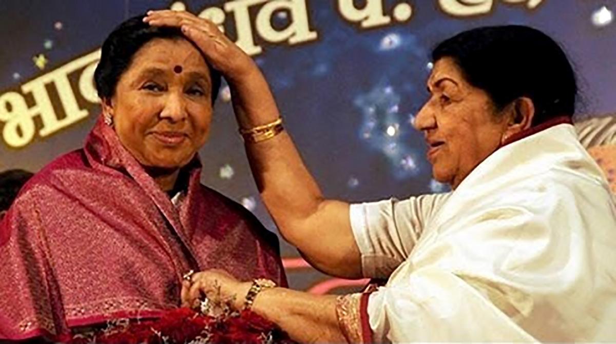 Asha Bhosle and Lata Mangeshkar