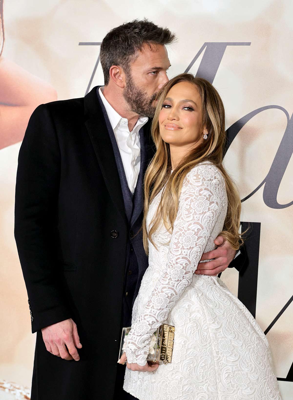 Jennifer Lopez-Ben Affleck Get MARRIED! - Rediff.com Movies