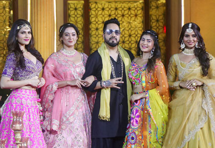 Mika Singh On Rejecting 150 'Rishtas', Talks About Never Introducing His GF  To Daler Mehndi