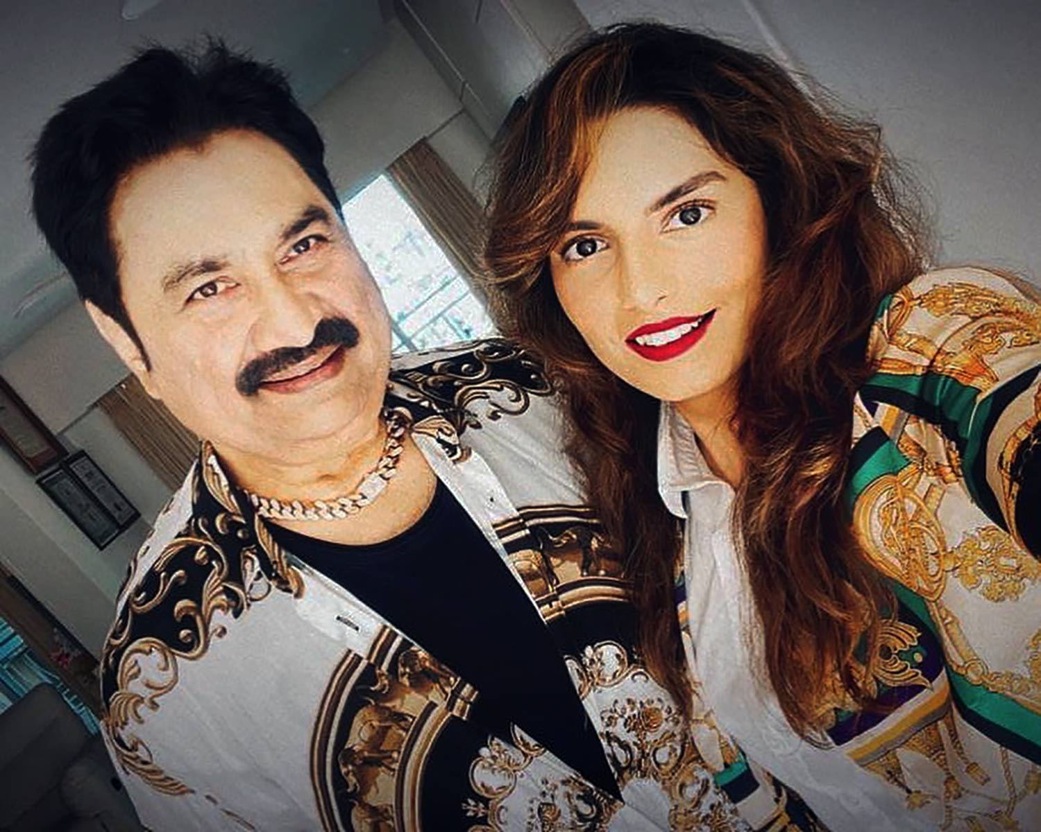 Who’s Kumar Sanu Singing With?