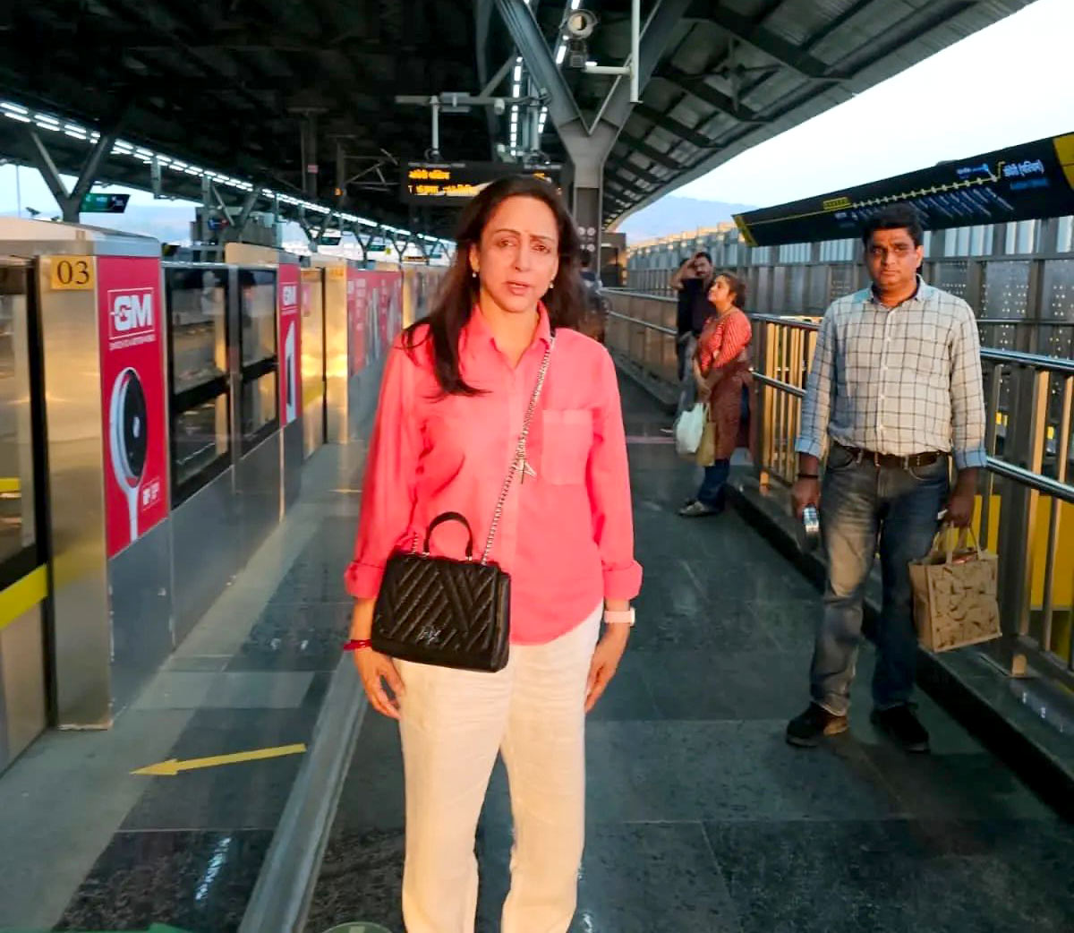 Hema Malini Takes The Mumbai Metro