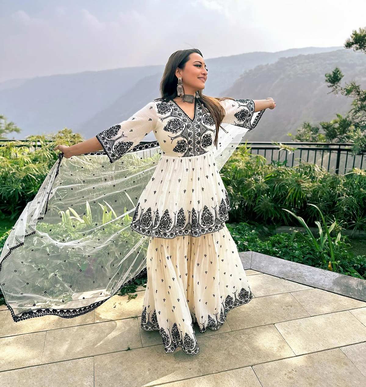 Sundar Sonakshi In The Mountains