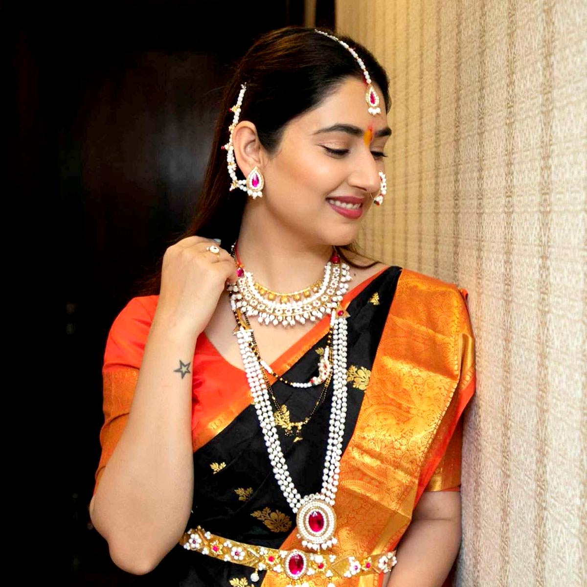Makar Sankranti Saree For Women जिनमें आपको मिलेगा परफेक्ट देसी गर्ल लुक |  makar sankranti saree for women that gives you an elegant and a beautiful  festive look | HerZindagi