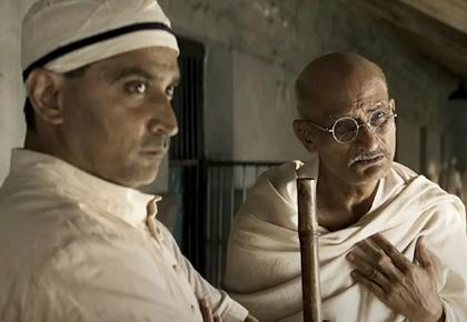 Gandhi Godse - Ek Yudh Review