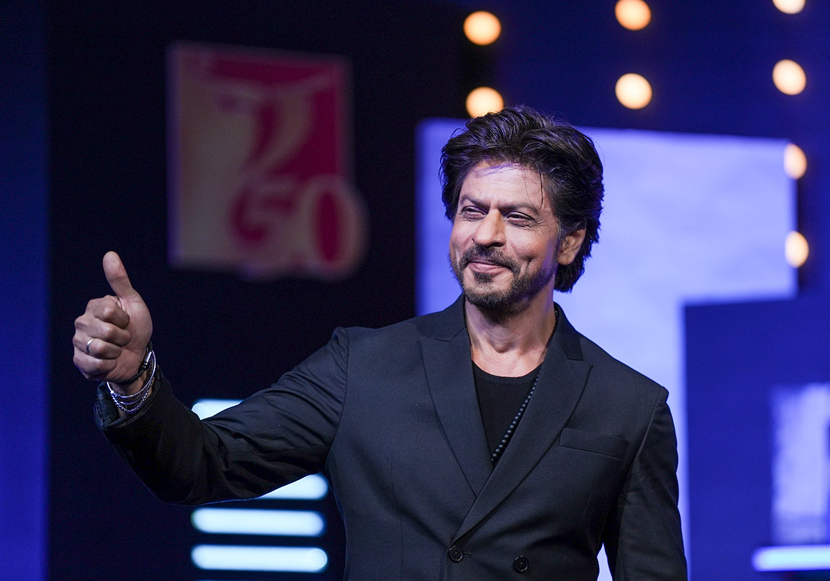 SEE: SRK Like Never Before!