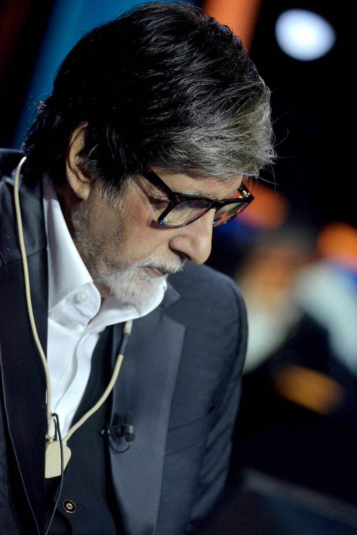 Amitabh Bachchan Starts Shooting For KBC 15 - Rediff.com Movies