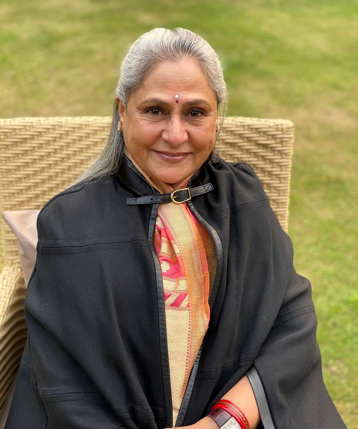 Jaya Bachchan Tries Some Wacky Comedy