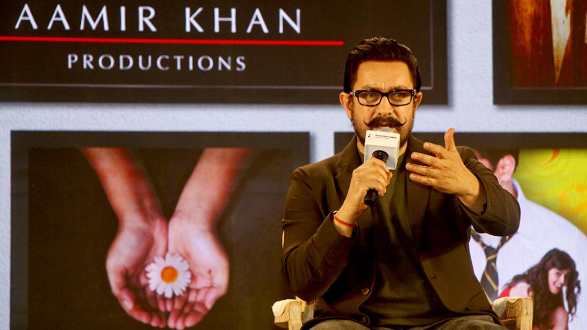 WATCH Aamir Khan Apologise! – Rediff.com motion pictures