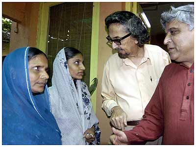 Alyque Padamsee with Javed Akhtar and Zaheera Sheikh, second from left, a victim of the 2002 Gujarat riots. Photograph: Deepak Salvi