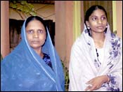 Zehraunissa Shaikh with mother. Photo: Deepak Salvi