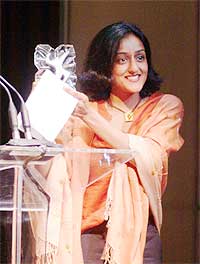Vanita with her award