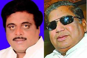 (Left) Ambareesh and Dharam Singh