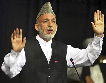 Observers feel President Hamid Karzai has an advantage.