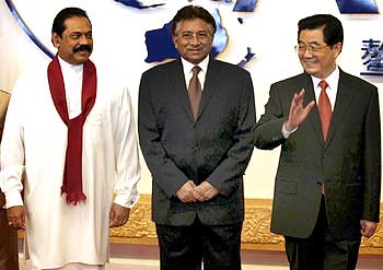 Chinese President Hu Jintao, Pervez Musharraf, Sri Lanka President Mahinda Rajapaksa