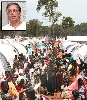 Tamils queue to receive supplies in a refugee camp near Vavuniya in northern Sri Lanka. Inset: S C Chandrahasan.