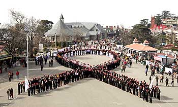 Students mark World AIDS Day in Shimla
