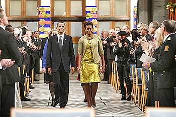 US President Barack Obama and his wife Michelle arrive for the Nobel ceremony
