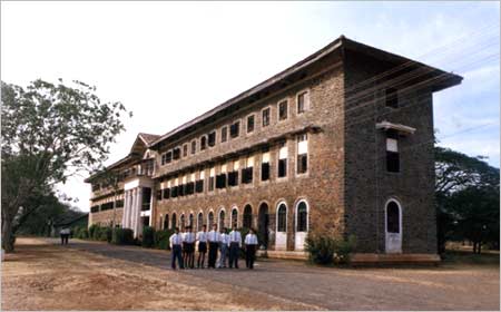 The Barnes School, Deolali
