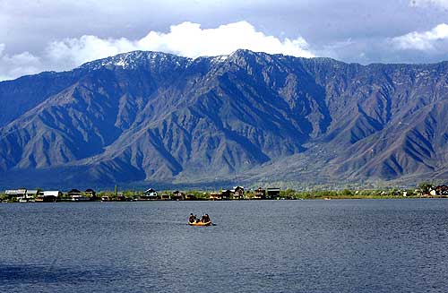 A breath-taking view of the Dal Lake